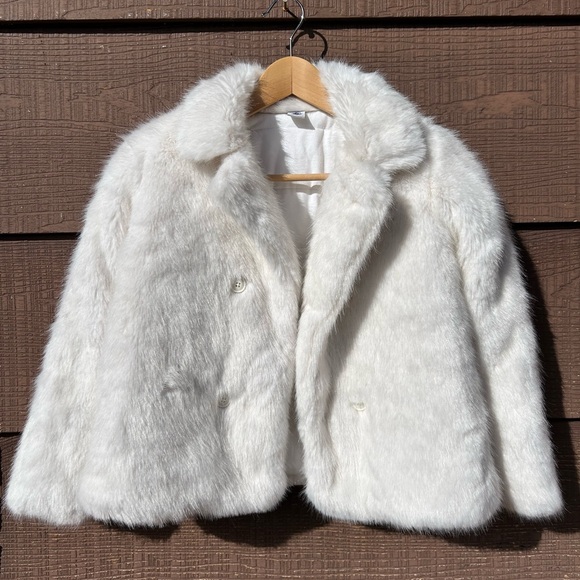 NWOT Petit Bateau Girls White Faux Fur Coat - Picture 1 of 7